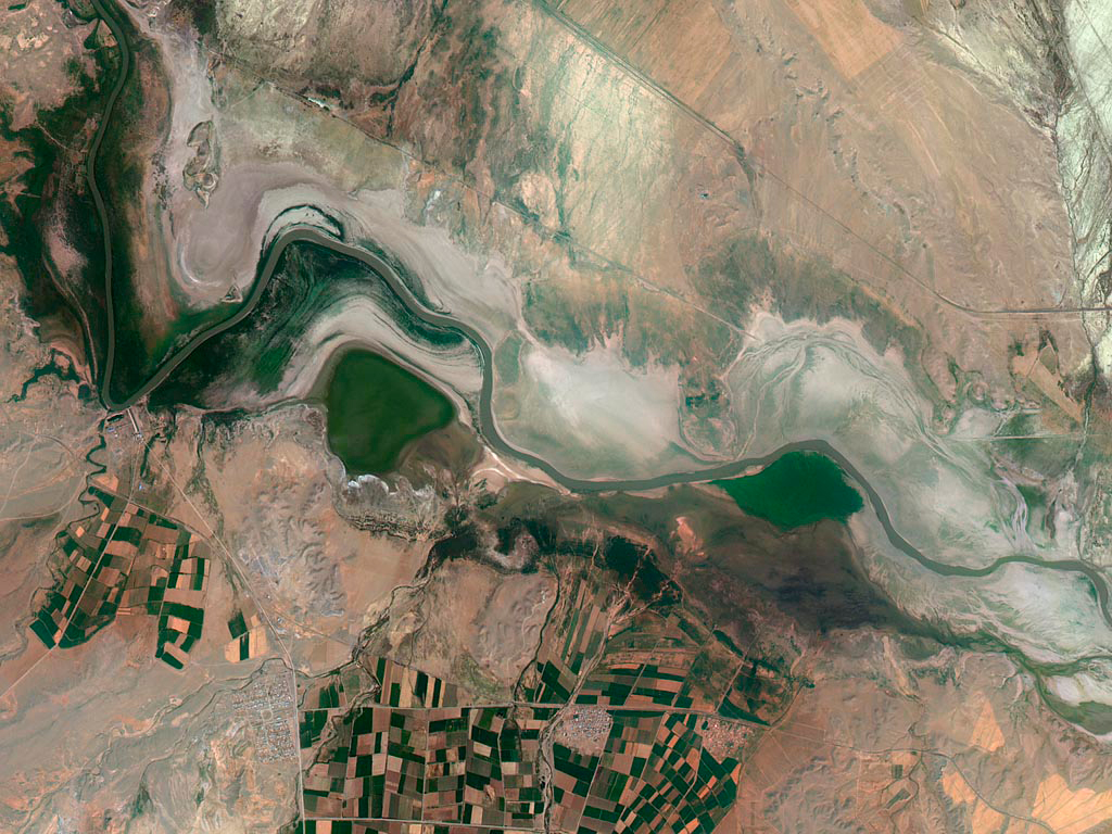 Река Аракс, KazEOSat-2, 2015